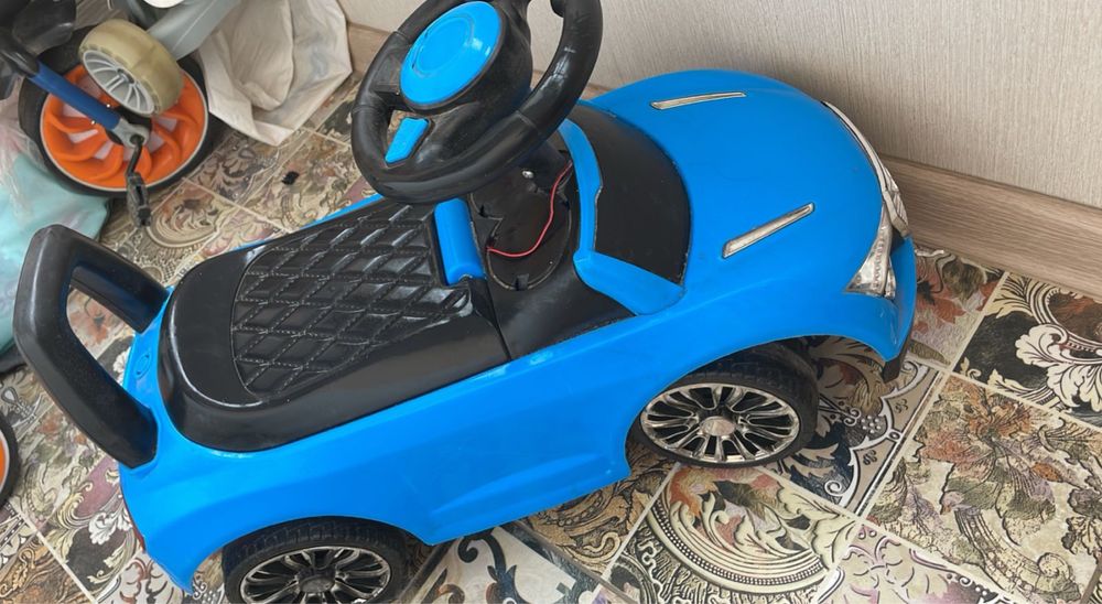 Продам велосипед коляска и машина