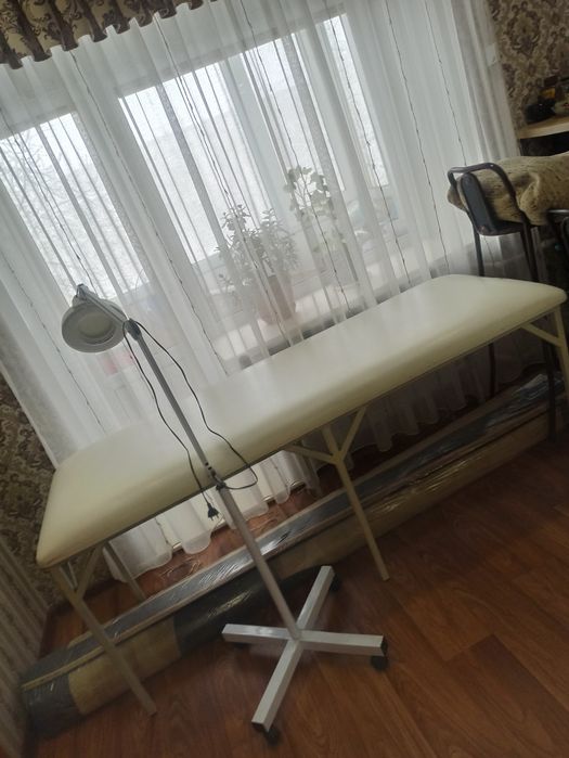 Продам кушетку б/у