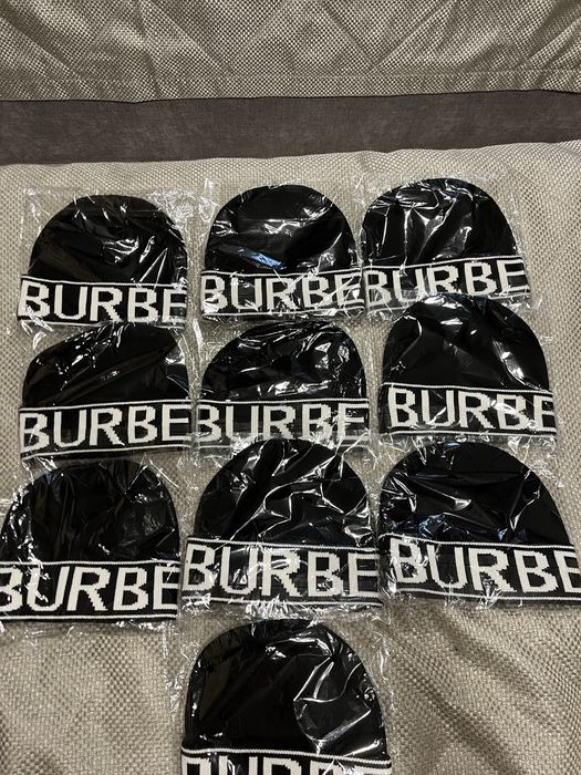 Шапки burberry , черный цвет
