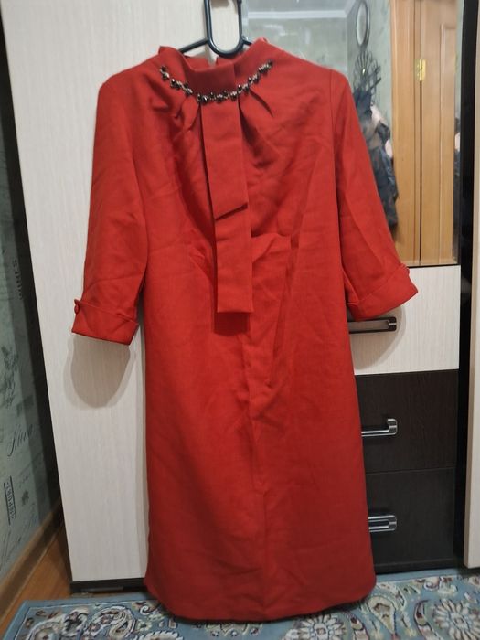 Продам платье почти новый