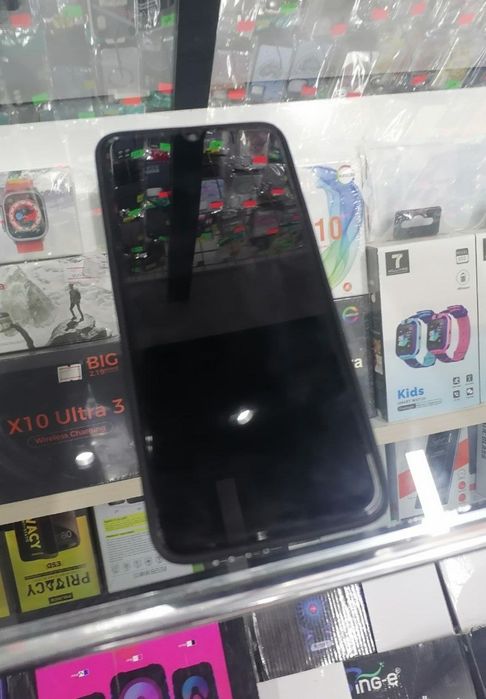 Samsung A50 yaxshi holatda