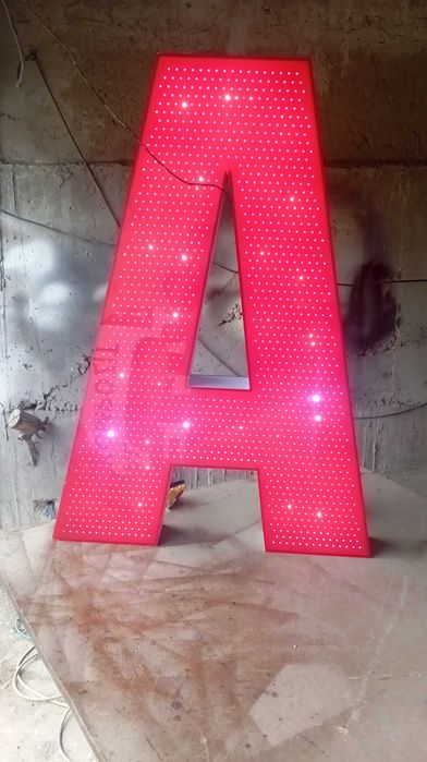 ОБЪЕМНЫЕ БУКВЫ,Реклама учун харфларни кесиш ва йигиш ровер хизмати