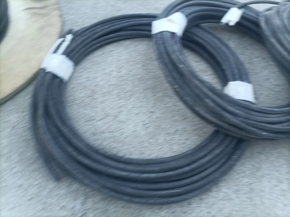 Cablu de 4 mm special pt a fi utilizat în instalații fotovoltaice.
