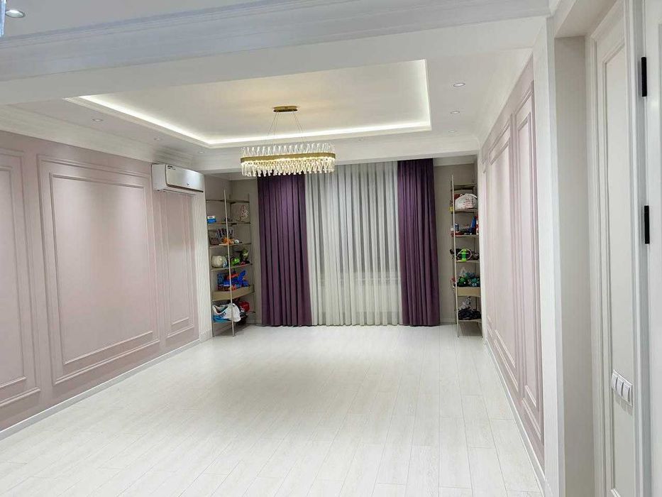 Бабур улица большая квартира СРОЧНО 130 квадрат за 175,900$ Яккасарай