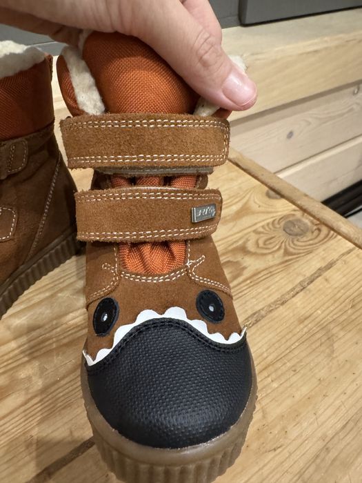 Зимние  ботиник Bartek 24 размер