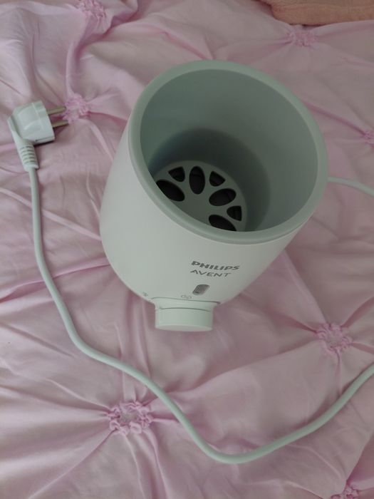 Vând încălzitor electric pentru biberoane Philips Avent