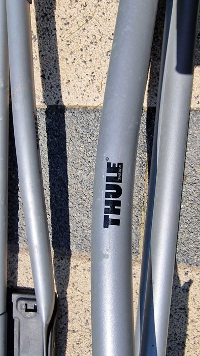 Doua bucati Suport bicicleta Thule FreeRide pentru bare transversale