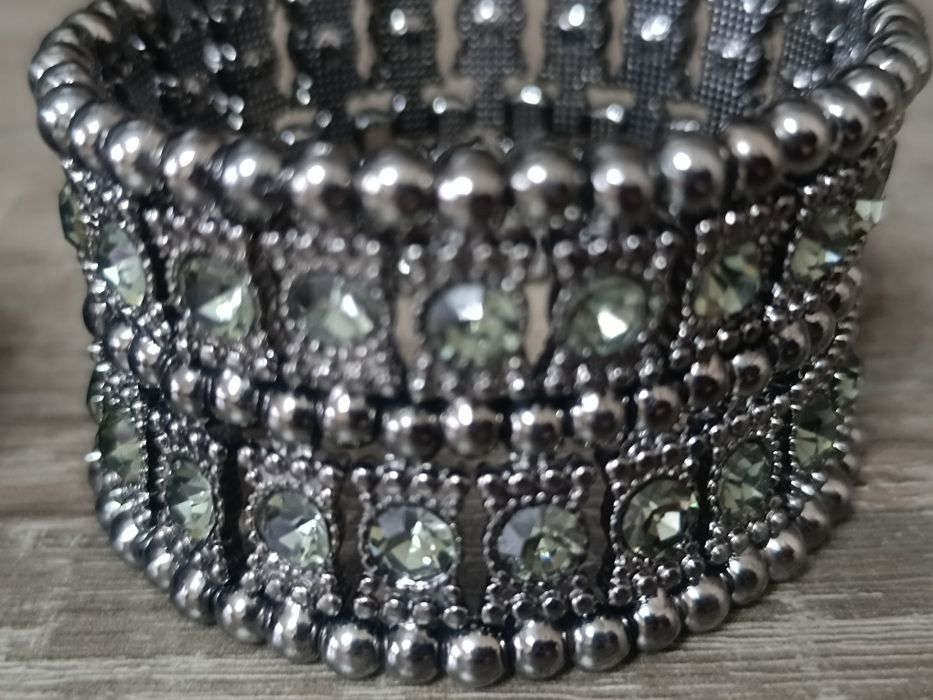 Swarovski. Женские браслеты