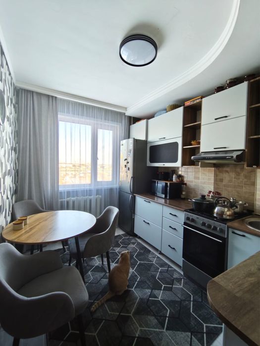 Продам просторную 2 квартиру