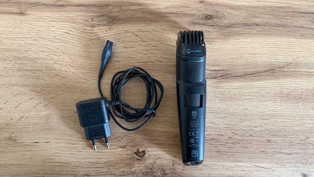 Philips Beardtrimmer Series 5000 BT5502 – aparat de tuns barba + încărcător