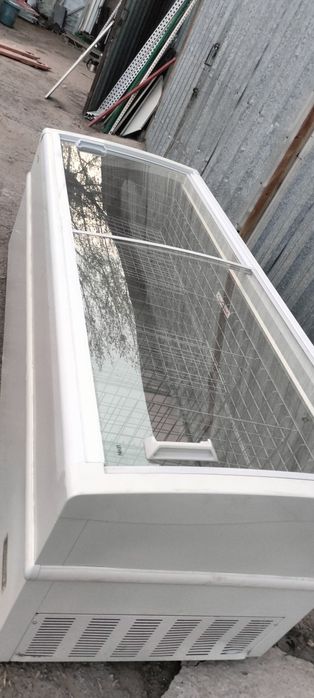 Морозильник Холодильник