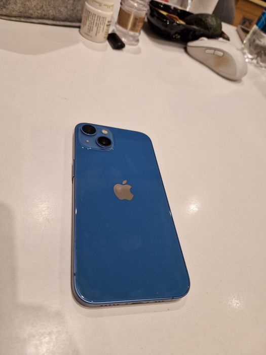 Продам IPhone 13 128gb
