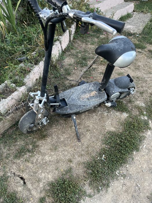 Vand trotineta electrică