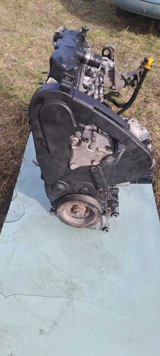 Двигател Peugeot 206 / Пежо 206 2.0 HDI 90 К.С RHY