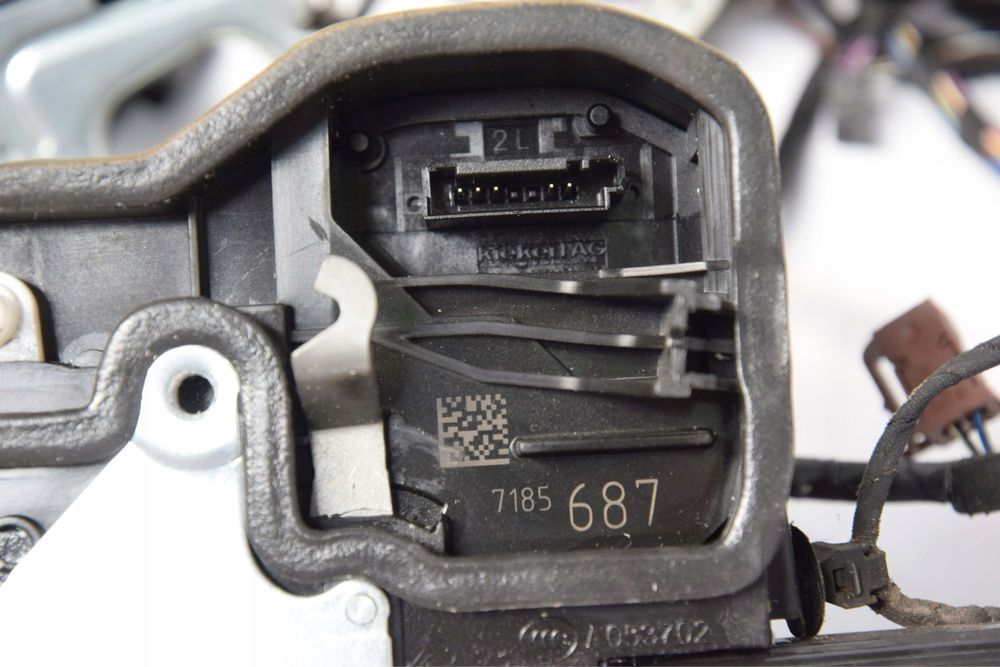 BMW F01 F02 f10 f11 брави Софт Клоус