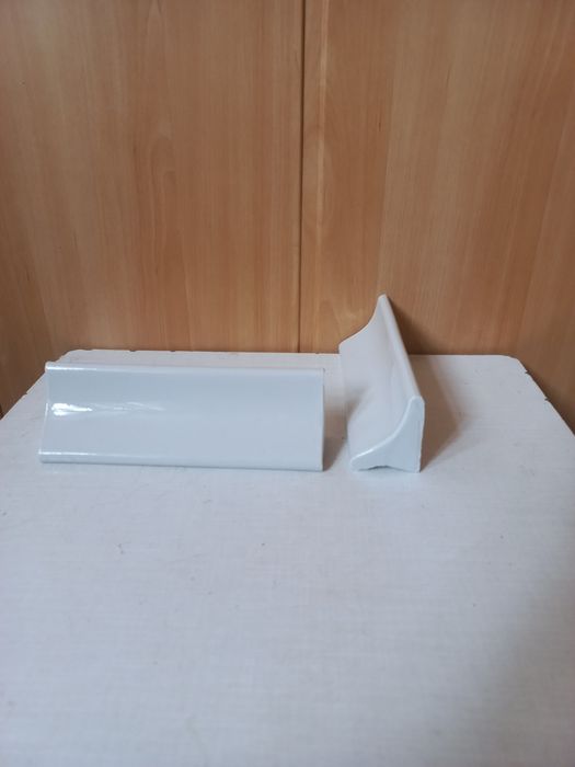 Бордюр для ванной .