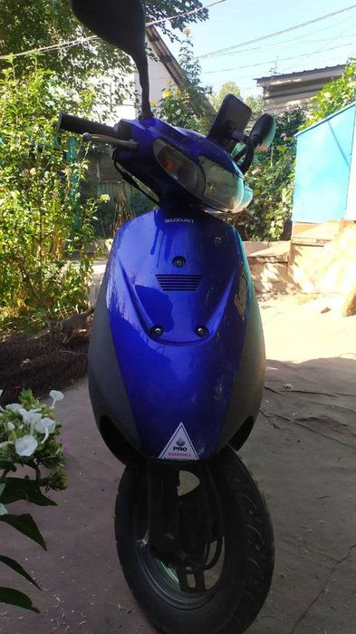 Продам скутер SUZUKI Япония.