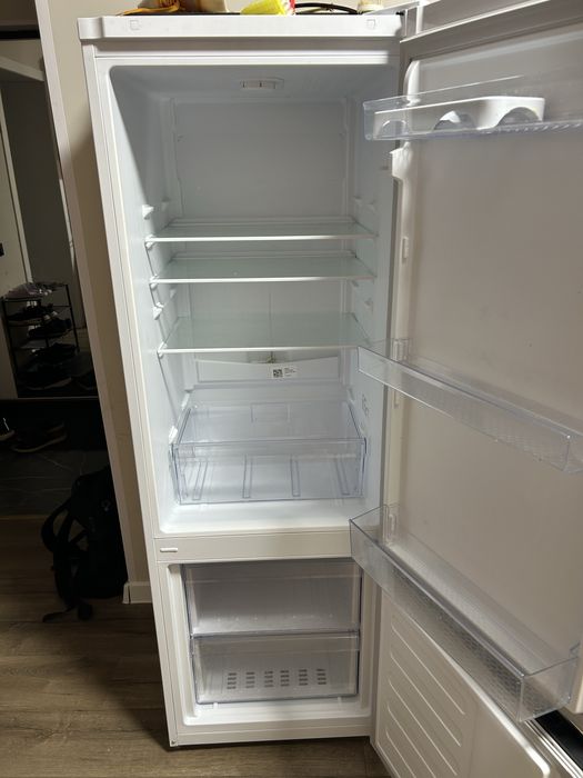 Продам холодильник Beko 160 см