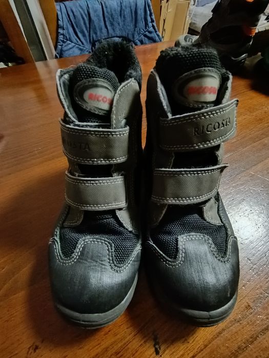 Van încălțăminte copii  mărimea 31 și 30