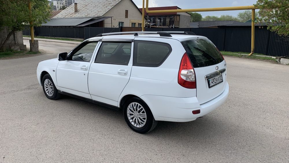 Лада приора универсал