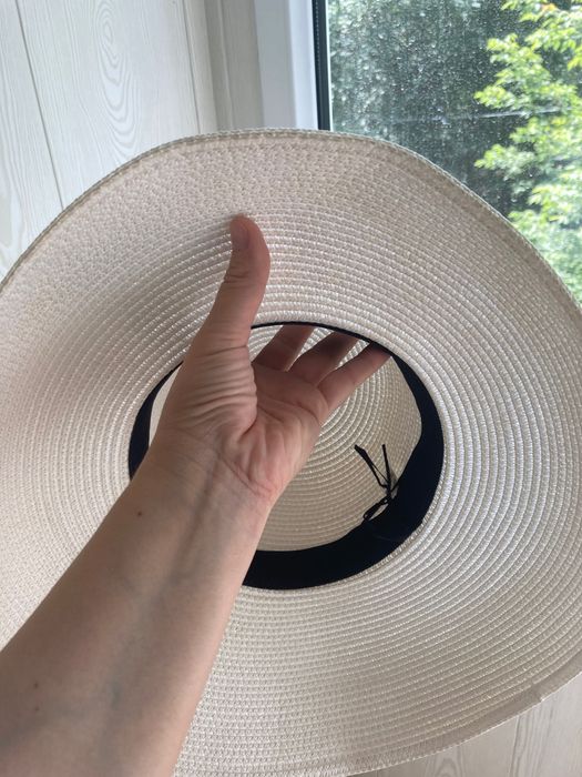 Шляпа пляжная продам