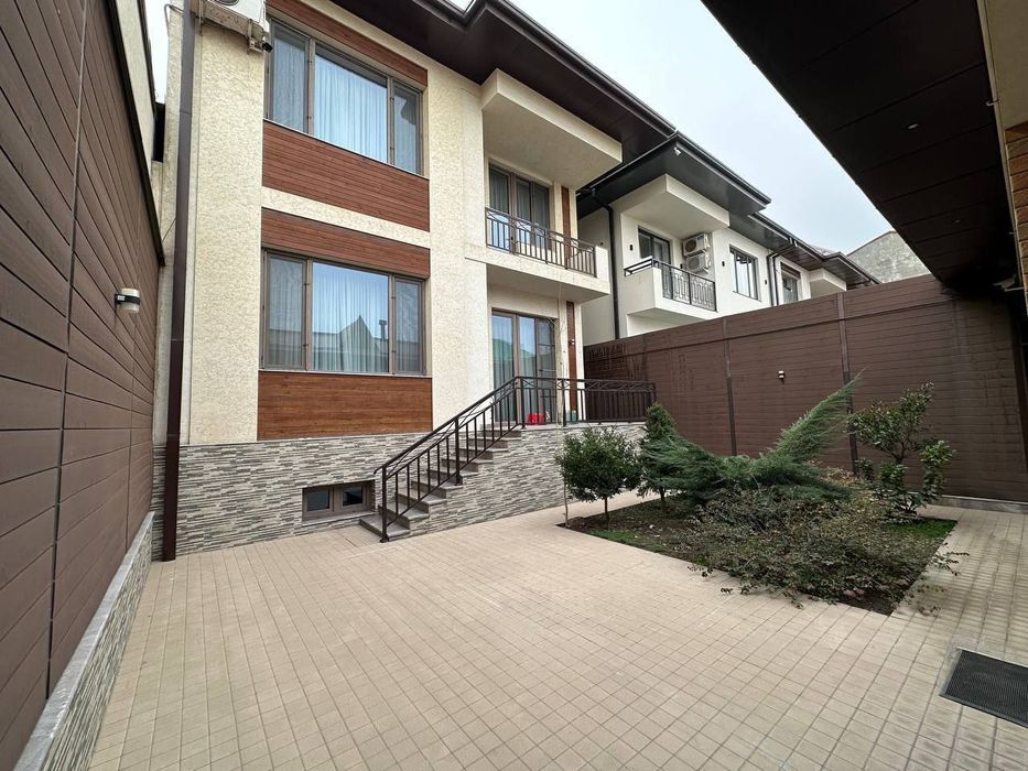 Дом Амир Темур махалля 3 сотки