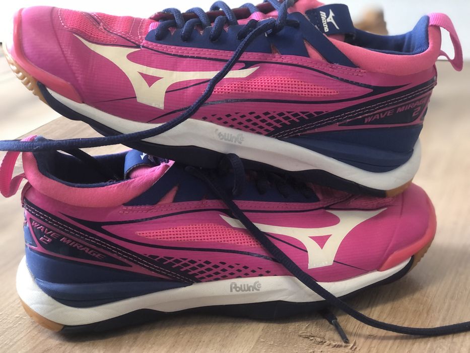 Дамски розови/ цикламени маратонки Mizuno 38 номер