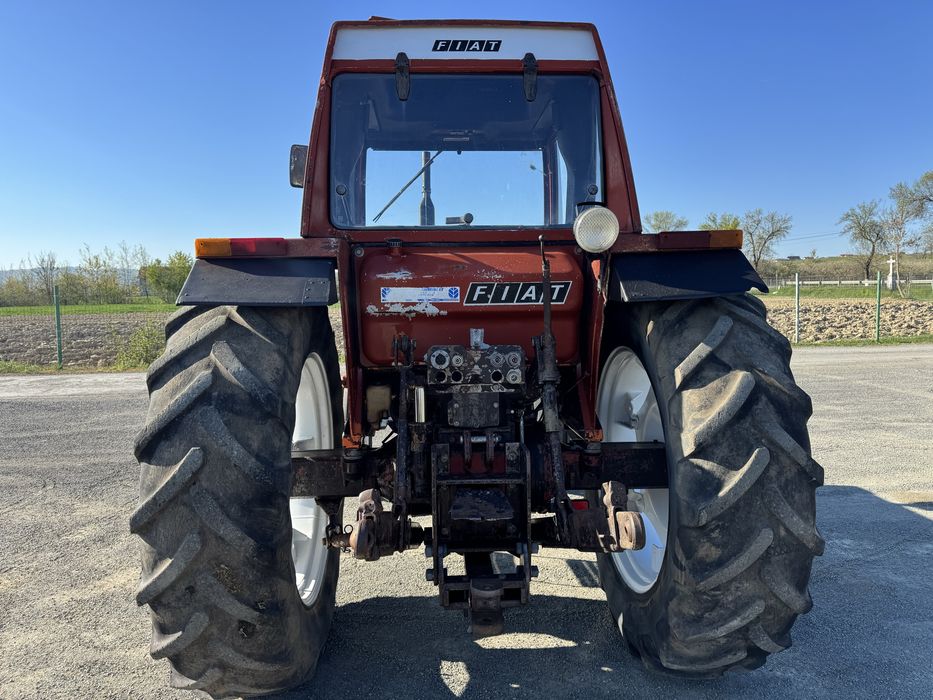 Tractor fiat 880 vopsea originala stare impecabila