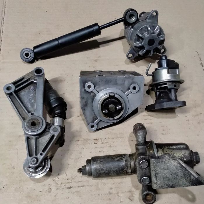 Натяжитель ремня