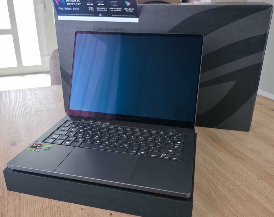 Asus Zephyrus G14 3K 120Hz OLED 32GB 1TB RTX 5070