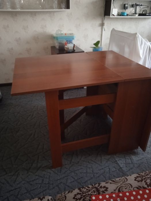 Стол книжка продам