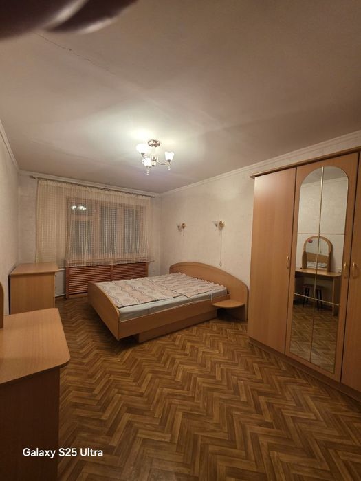 Чилонзор-4 квартал 3/3/4  кирпичный дом, Метро-Парк йонида жойлашган