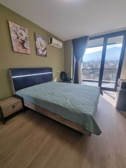 Дава се под наем Двустаен апартамент в София, Кръстова вада - 74 кв.м за 950 € - Снимка #2