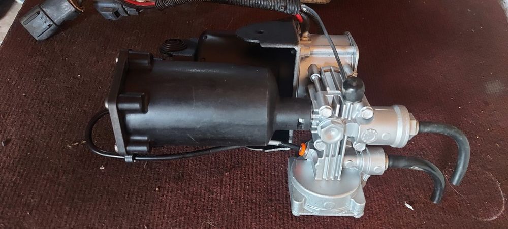 Reparatii. compresoare. suspensie.Kit reparatie compresor.perne aer.