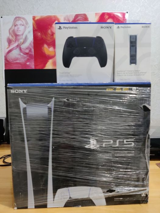 Playstation 5 Digital Edition + аксессуары
