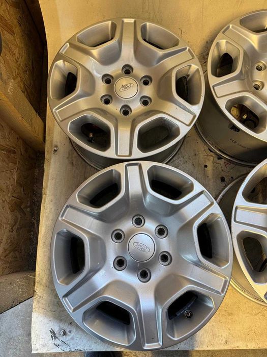 Super Set Jante Ford Ranger R17 ET55  PCD 6X139,7
