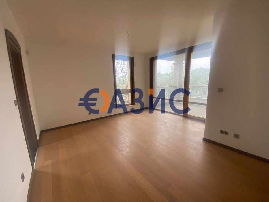 Продава се Четиристаен апартамент в к.к. Слънчев бряг - 280 кв.м за 674 €/кв.м - Снимка #12