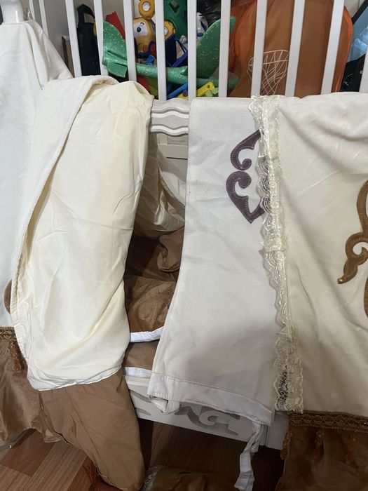 Бесік в хорошем состоянии