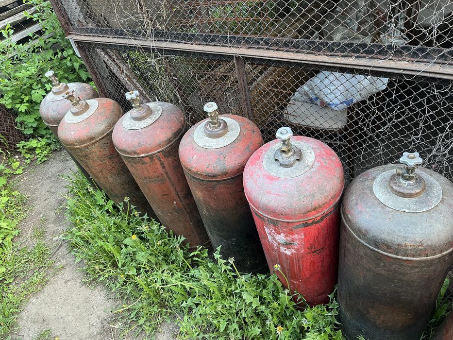 Продам газовые баллоны