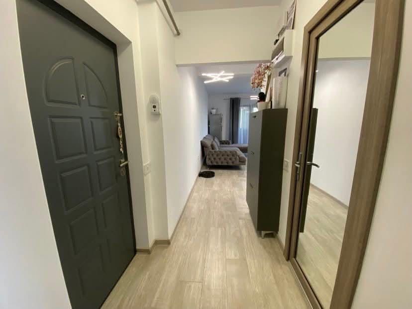 Apartament 2 camere etaj 3/3