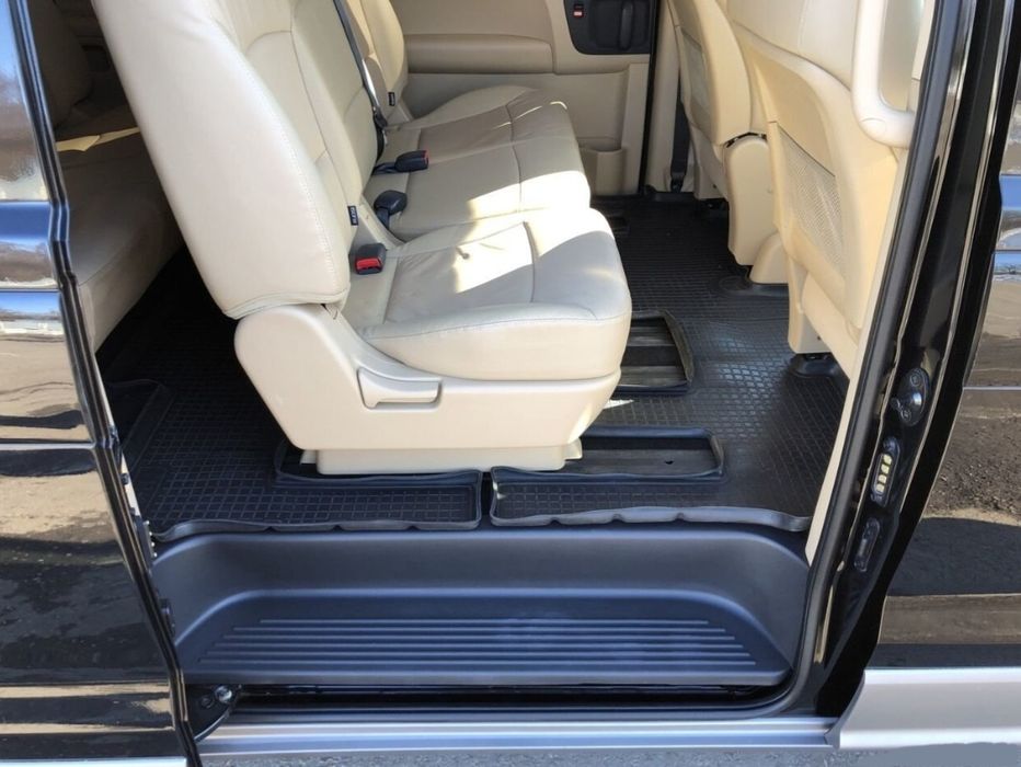 Minivan Rental with Driver: Trips Cities, Suburbs, and Between Cities