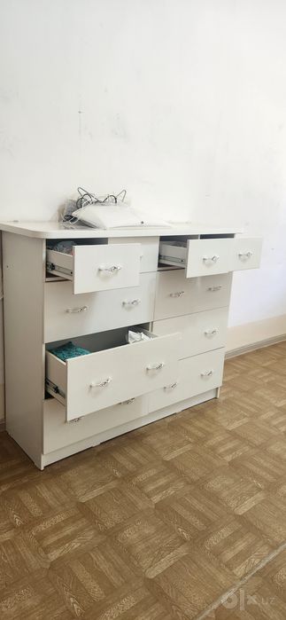 Продам комод для одежды