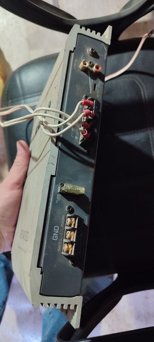 Продам автоусилитель для музыки