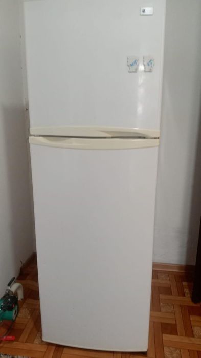 Продам холодильник