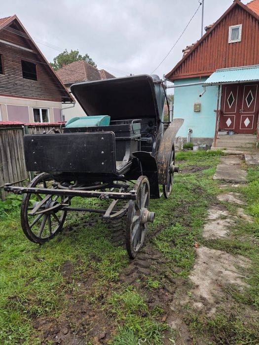 Trasura veche (de epoca)