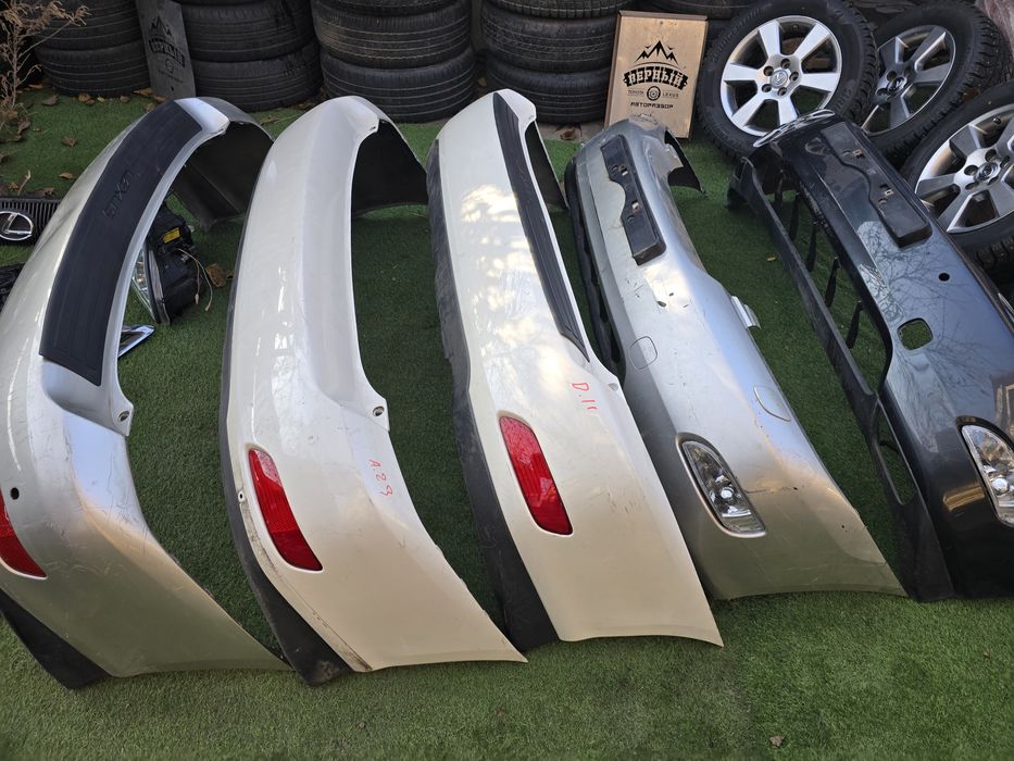 Задний бампер на lexus rx330, rx350