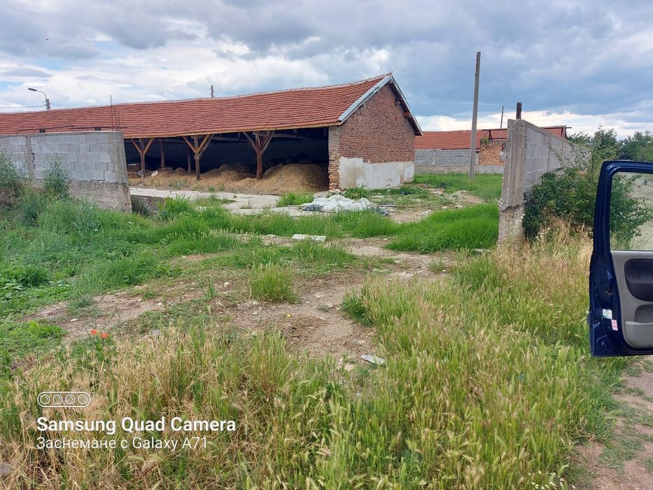 Продавам парцел УПИ от 587кв.м в индустриална зона. Може и Бартер!