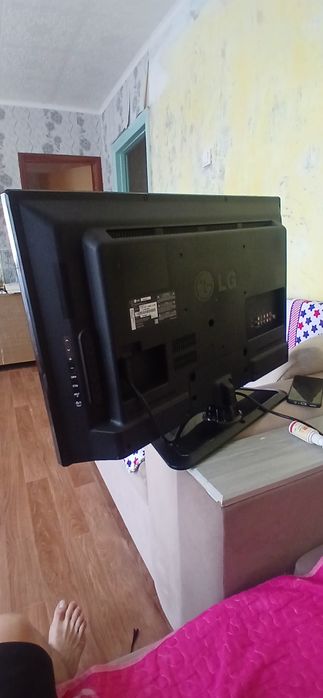 Продам телевизор б/у