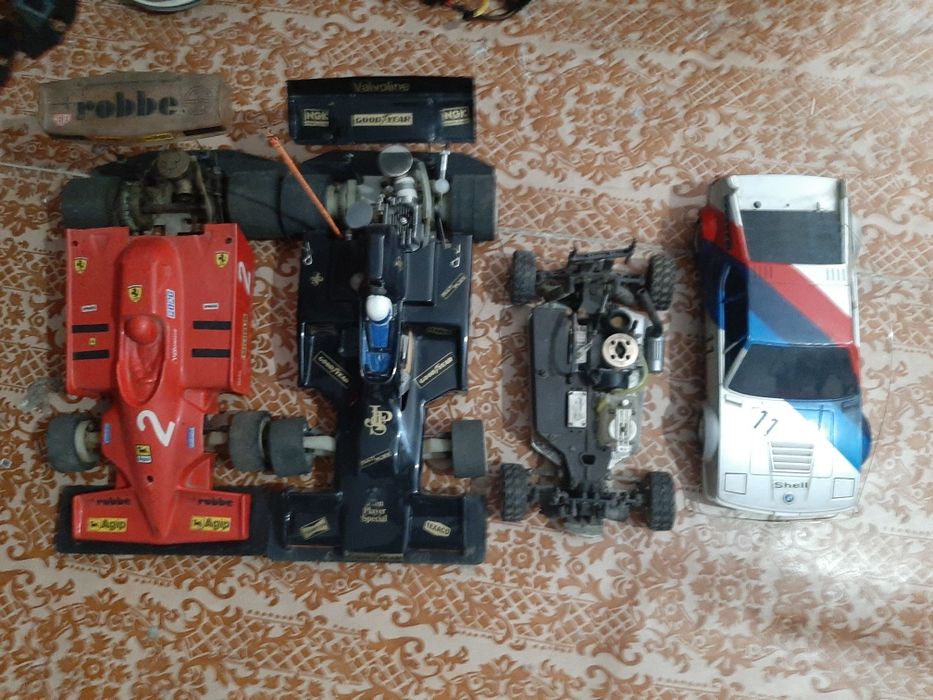 Electronice, calculatoare, componente, boxe, monitoare, amplificator..
