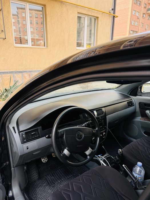 Lasetti 1.8 mexanika 4300$